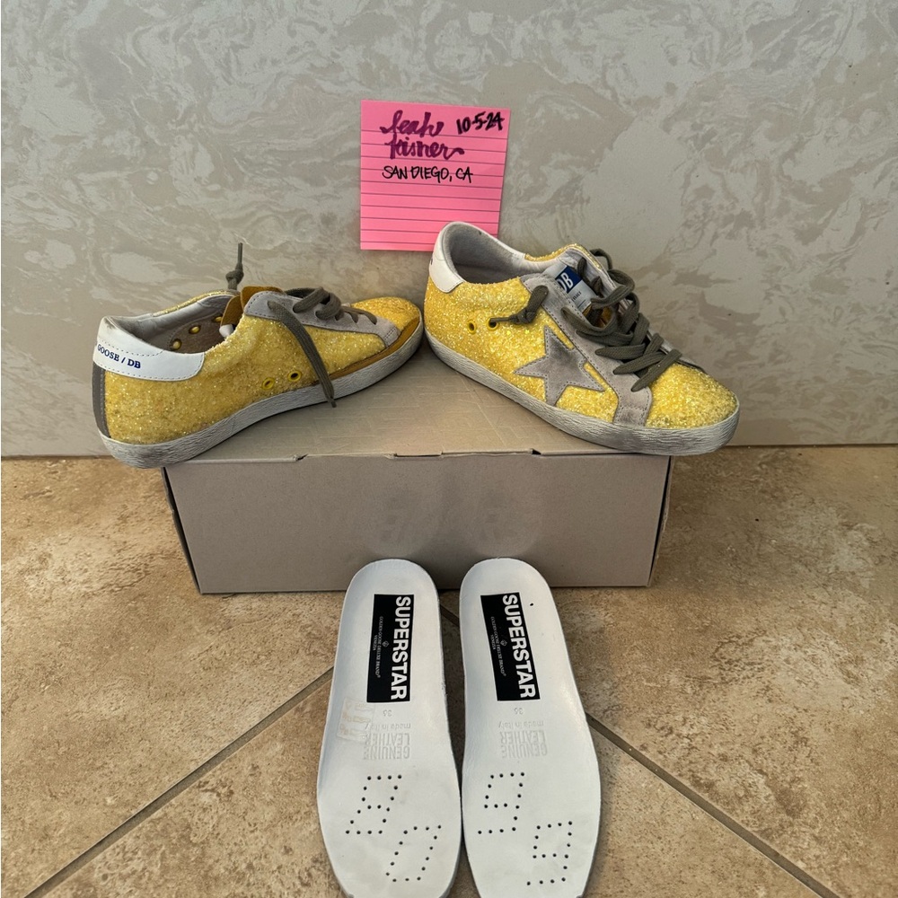 Golden Goose Superstar.